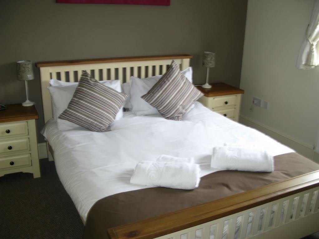 The Chequers Inn Cassington Bagian luar foto